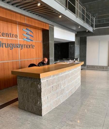 Alquiler de oficina de 200 m2 en Beccar 3
