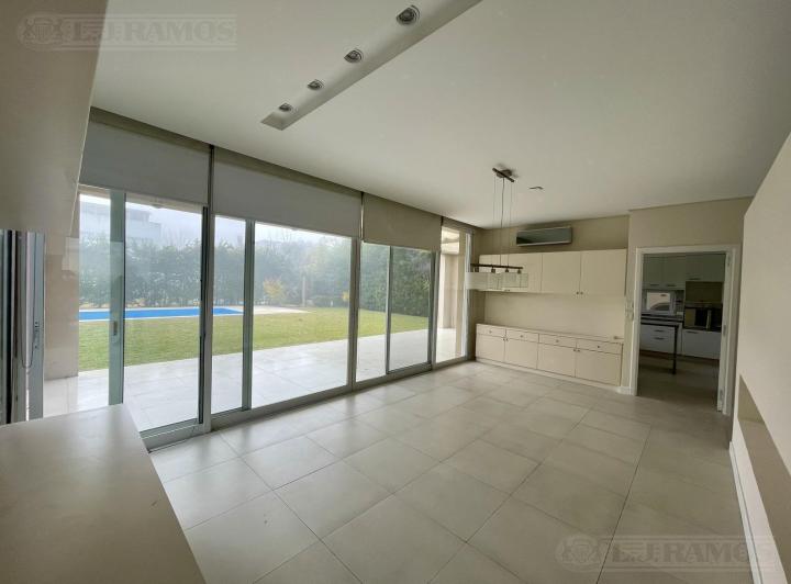 Casa en alquiler y/o venta  en Los Sauces - Nordelta 3