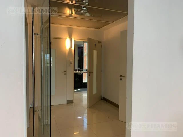 Foto de Alquiler de oficina de 480 m2 en Vicente López, imagen 2