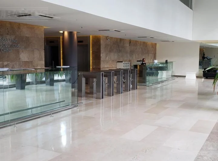 Foto de Oficina en Alquiler en Edificio Brisas, imagen 3