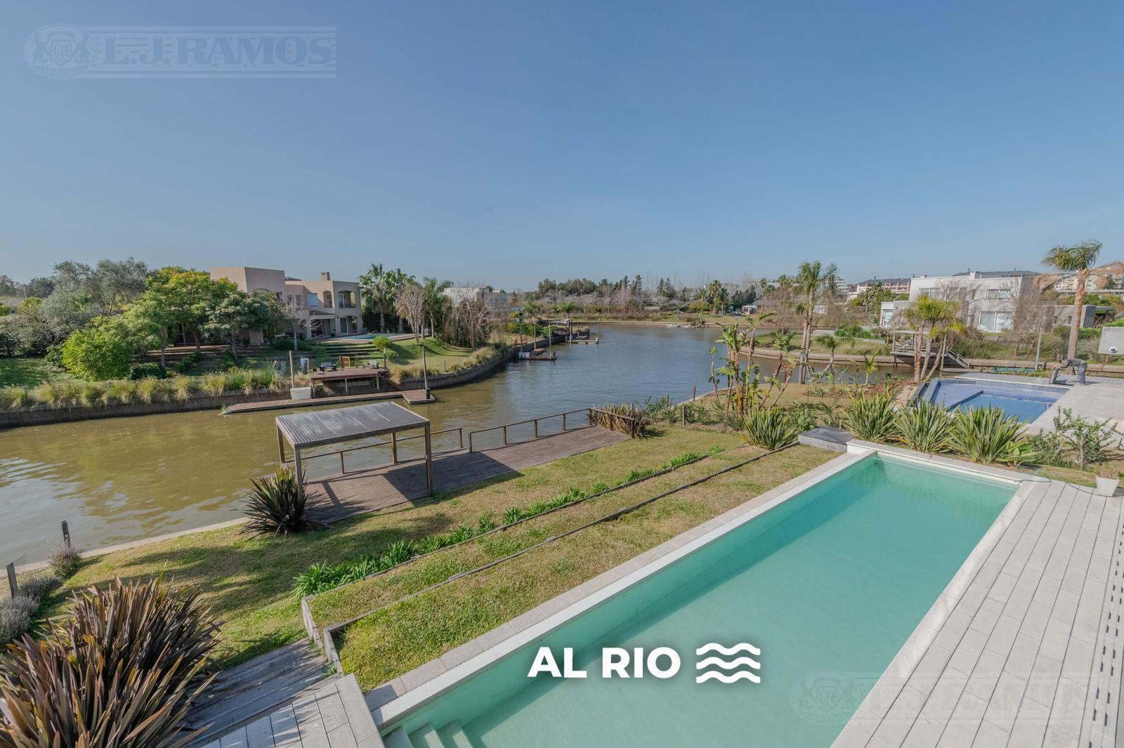 Casa a estrenar al agua con 4 dormitorios en venta en El Yacht - Nordelta