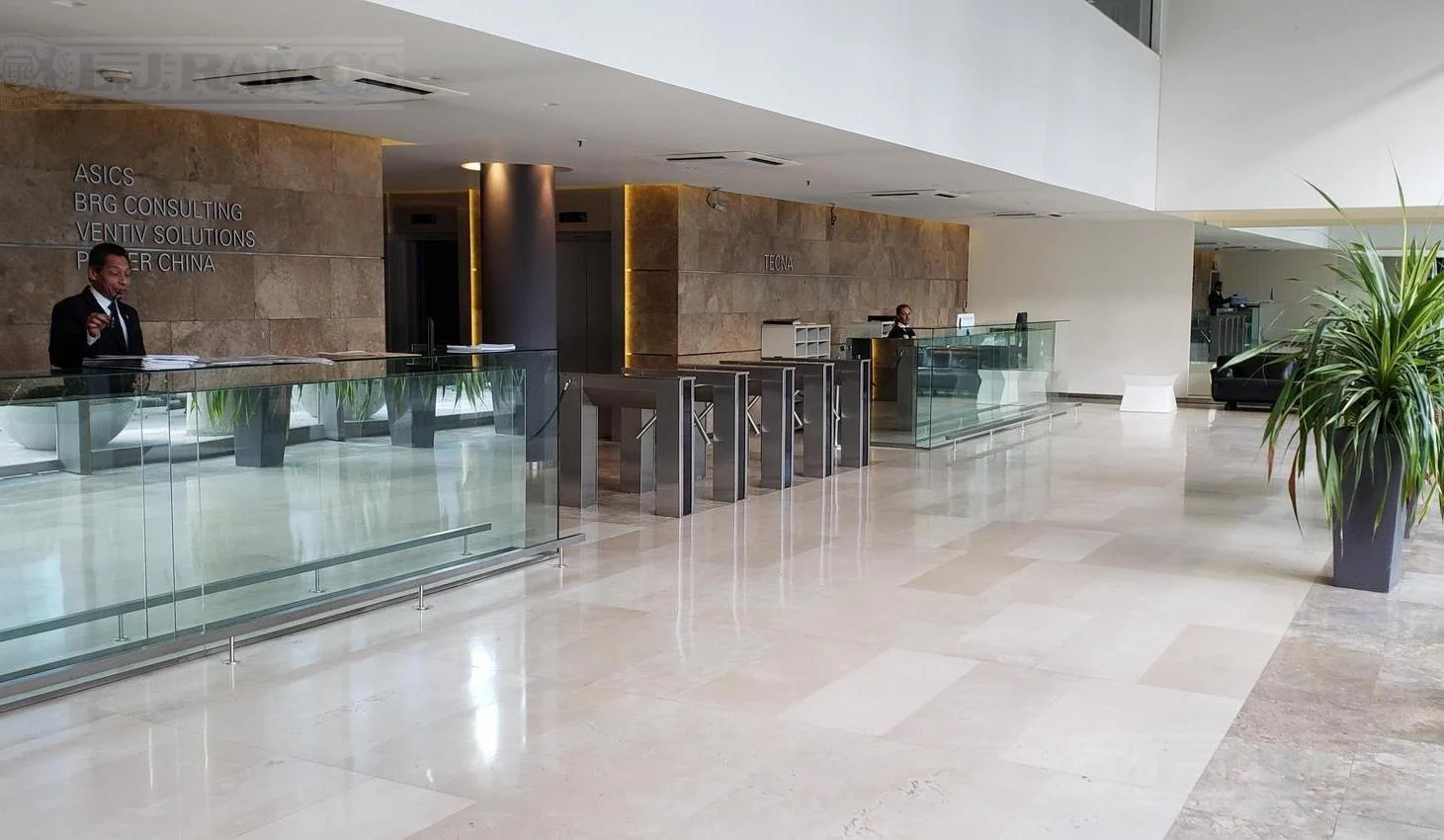 Foto de Oficina en Alquiler en Edificio Brisas, imagen 2