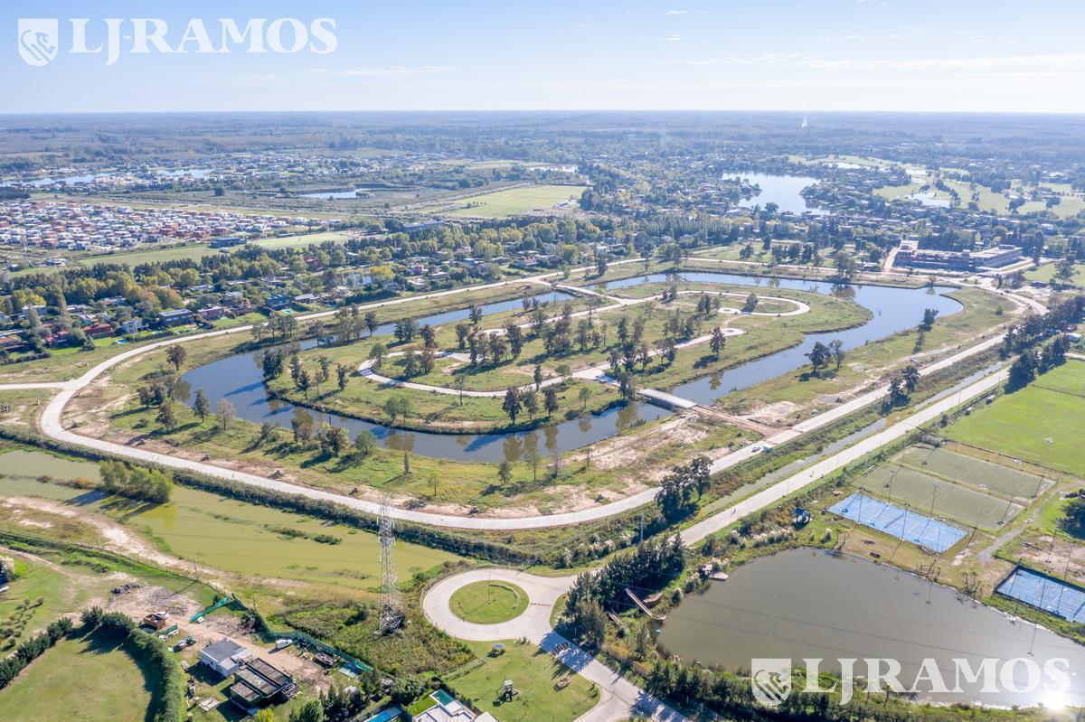 Terreno al agua en venta en Laguna Grande