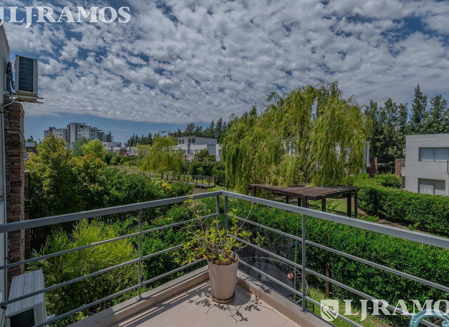Departamento tipo duplex de 4 amb en venta en El Sendero - Nordelta