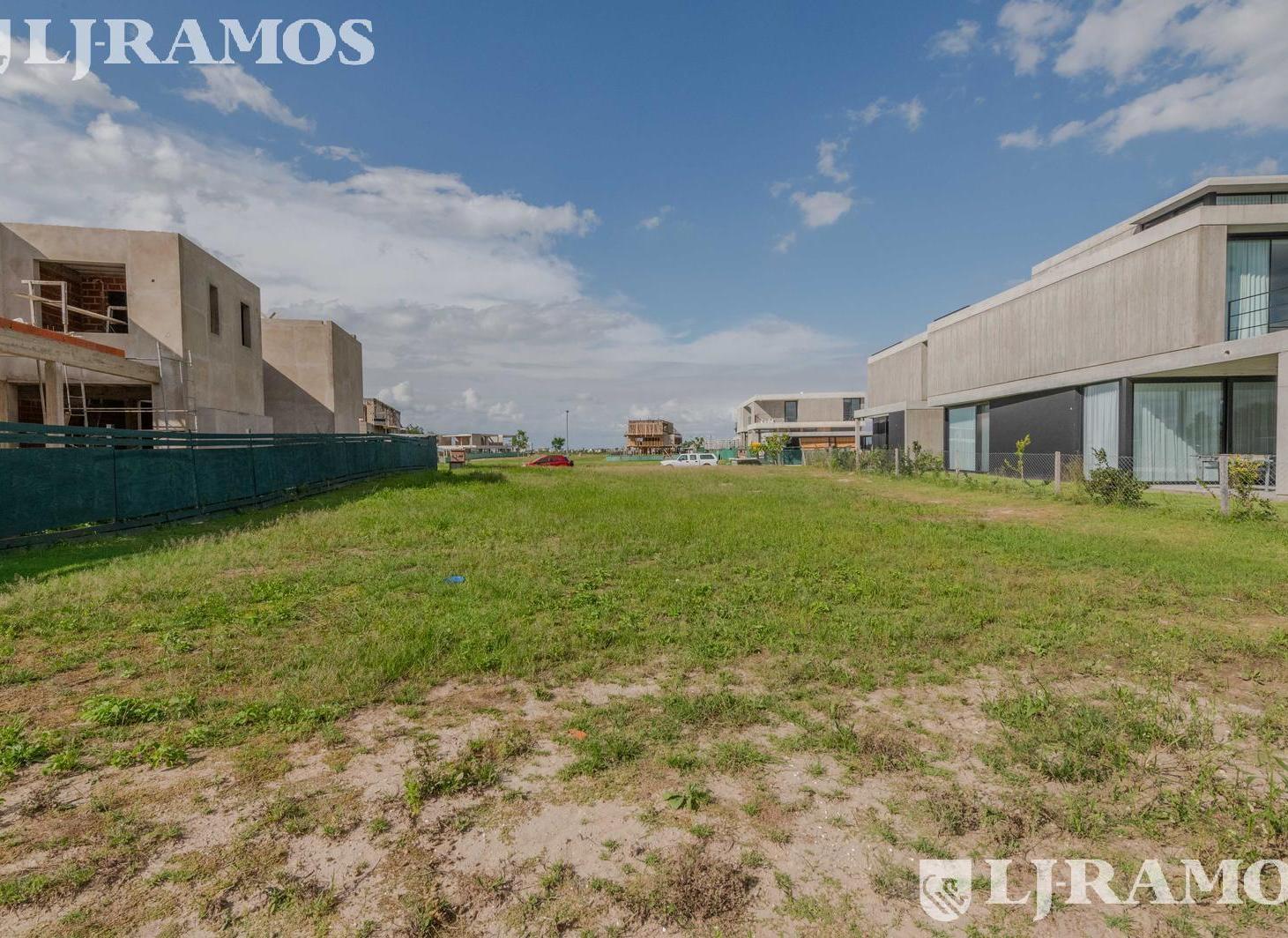Foto de Lote a la laguna, en venta en Los Puentes - Nordelta, imagen 5