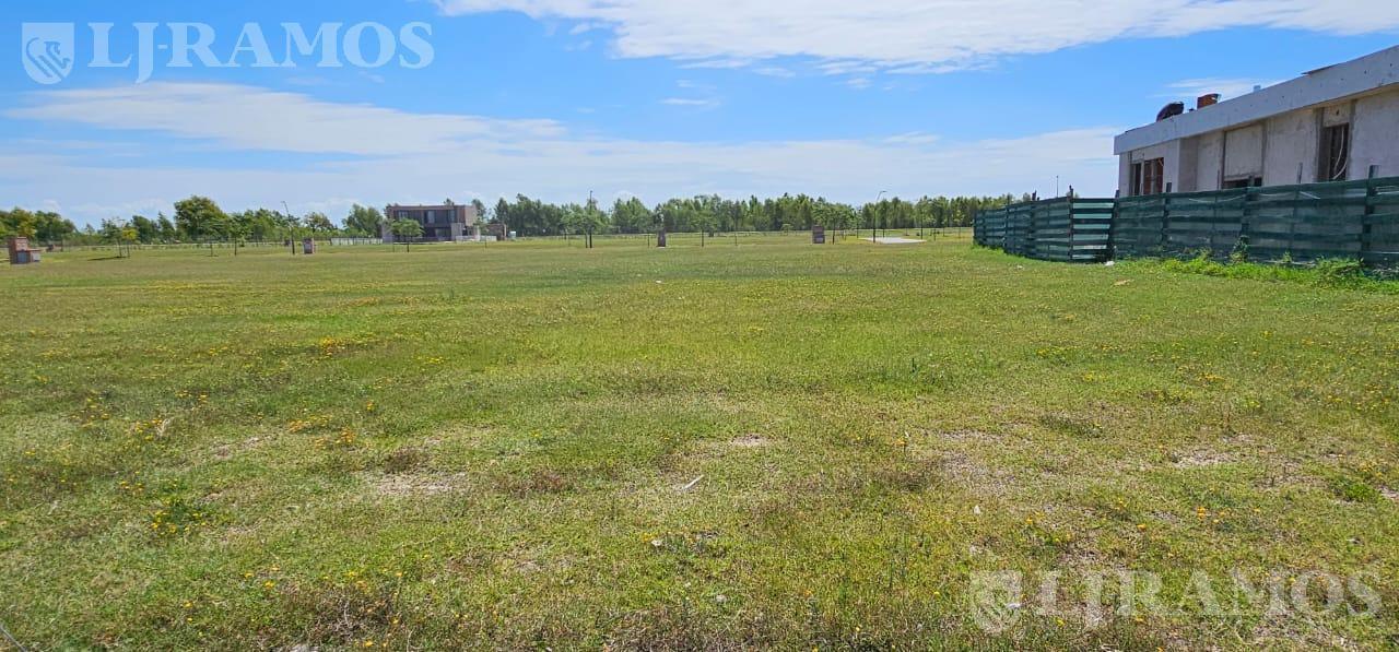 Terreno en Puertos del Lago - BARRIO AMARRAS