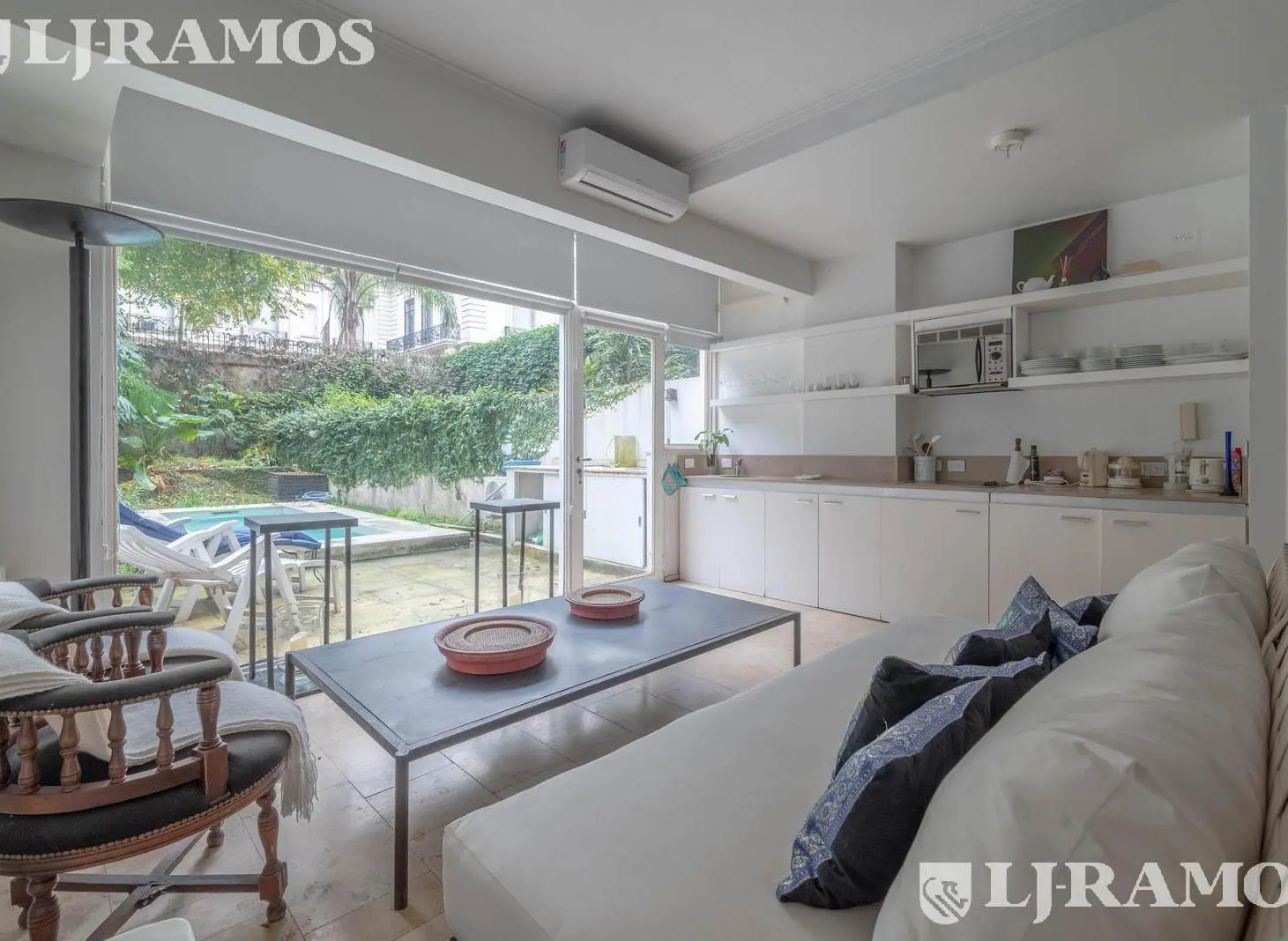 QUINTANA Y MONTEVIDEO - LOFT EN PB CON PILETA Y JARDIN - PULMON VERDE 3