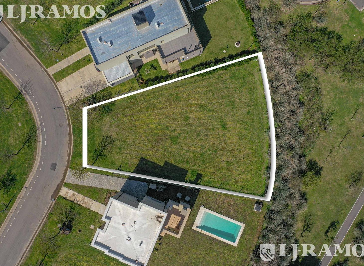 Último Terreno de los más amplios en venta en Araucarias