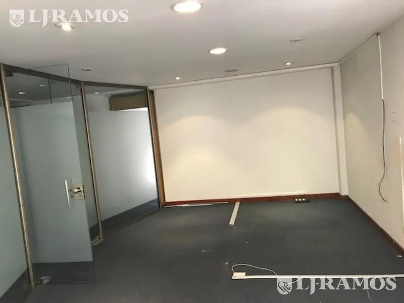 OFICINA EN VENTA CITY BANCARIA 8