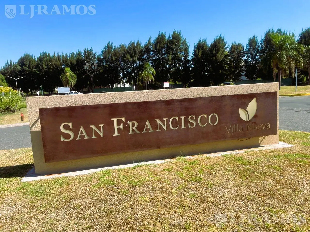 Lote de 822 m2 en venta en San Francisco 3