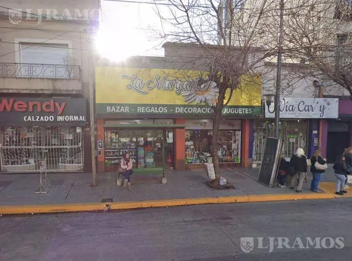 Local en Venta Hurlingham 3