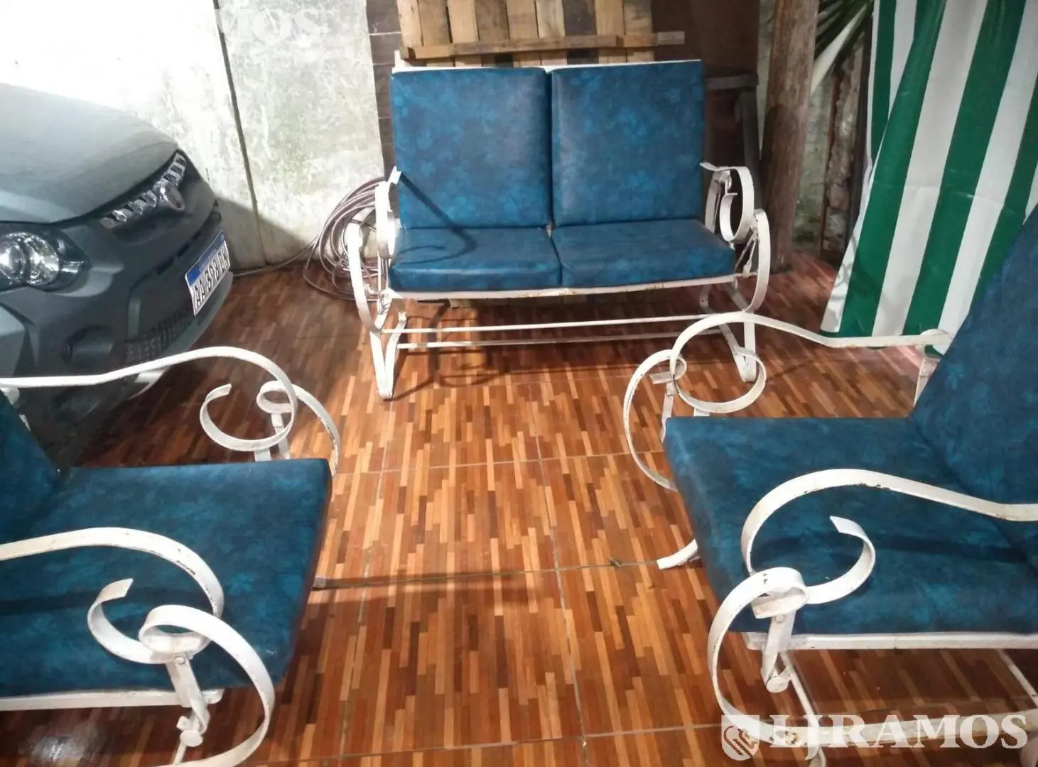 CASA EN VENTA EN PILAR CENTRO - A REFACCIONAR C/ PILETA 4