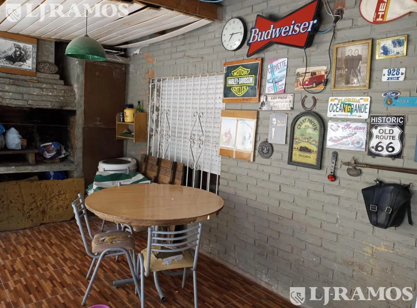 CASA EN VENTA EN PILAR CENTRO - A REFACCIONAR C/ PILETA 5