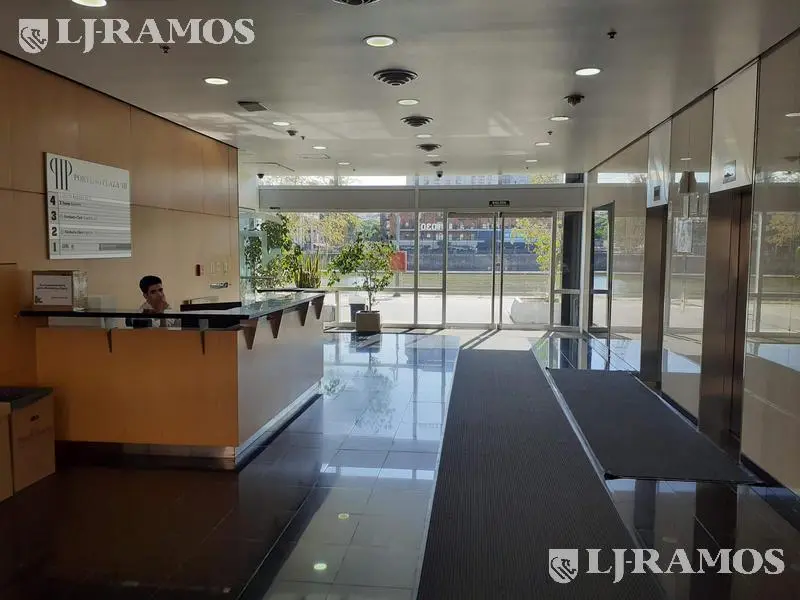 Alquiler de oficina de 380 m2 en Puerto Madero 2