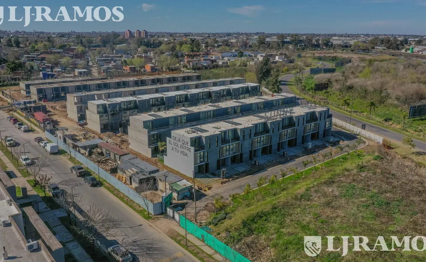 A ESTRENAR casas de 127 m2 cubiertos en SUNNY- TIGRE 4