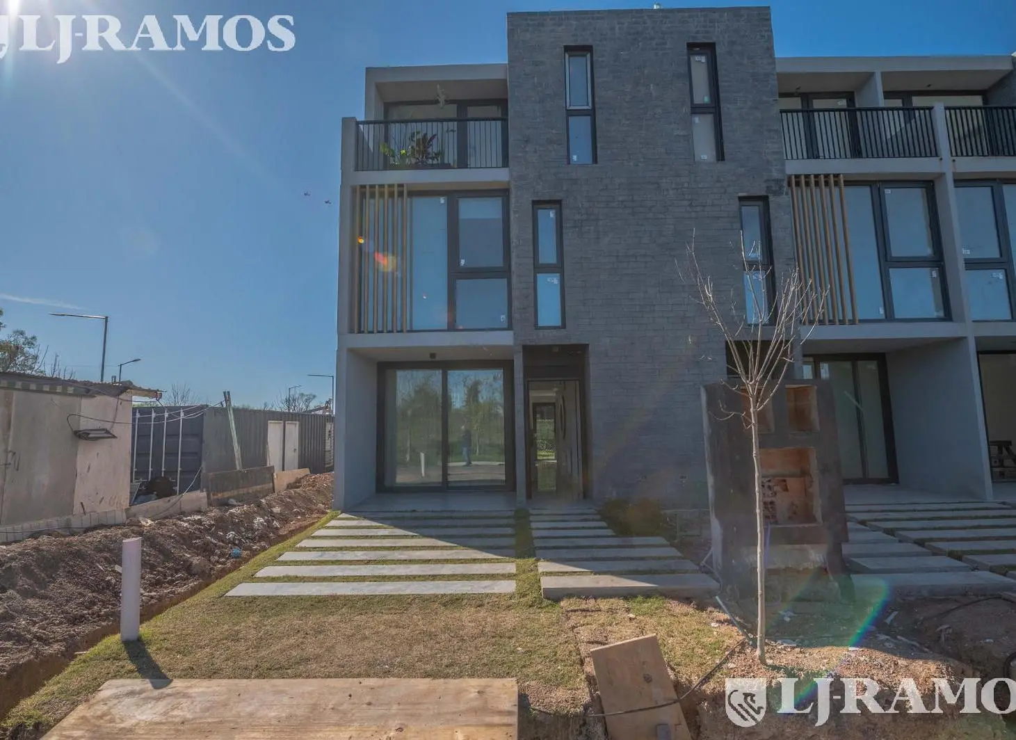 A ESTRENAR casas de 127 m2 cubiertos en SUNNY- TIGRE 5