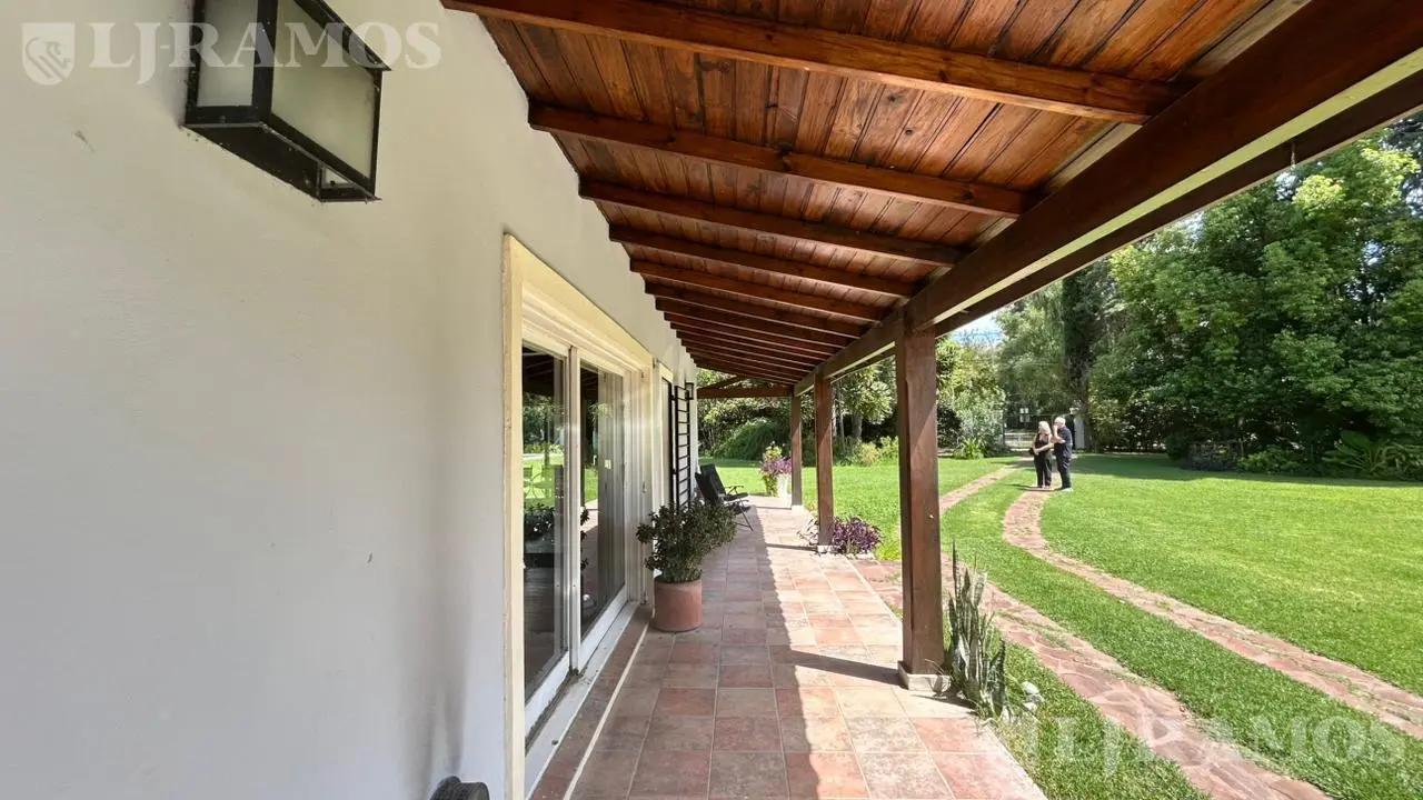 Venta - Casa quinta de una planta c/ 3 dorms| Lote 4500m² | Del Viso, Los Jazmines, Pilar 3