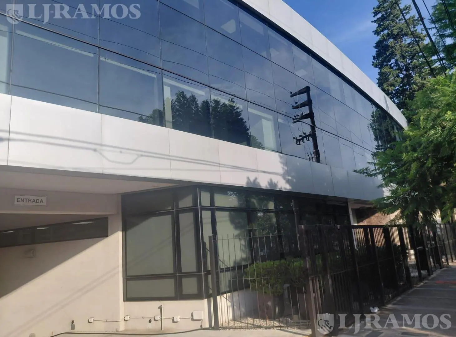 Alquiler de oficina de 193 m2 en Beccar 4
