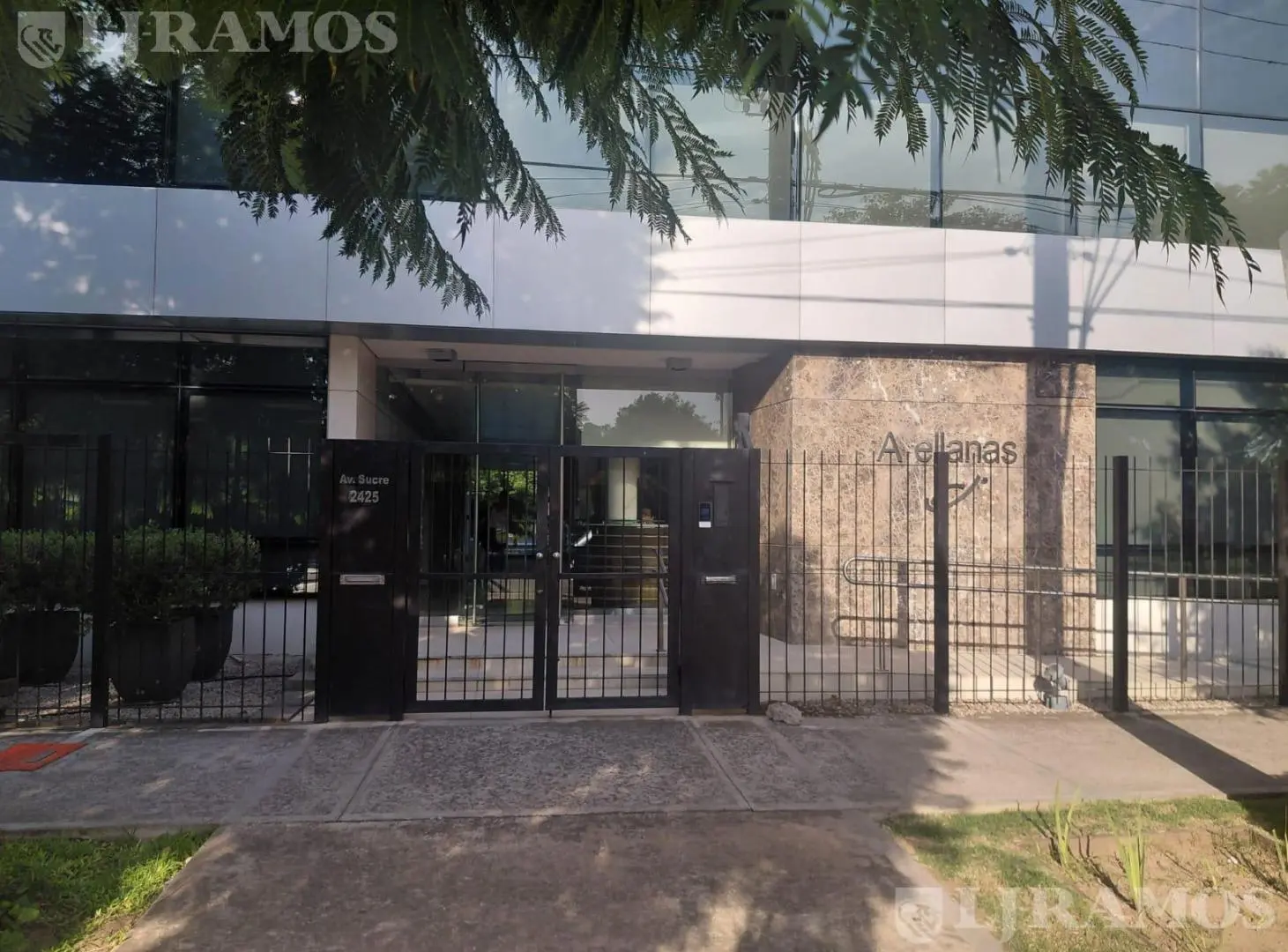 Alquiler de oficina de 193 m2 en Beccar 2