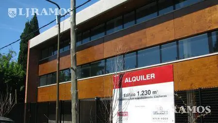 Alquiler de oficinas de 240 m2 en Beccar 1