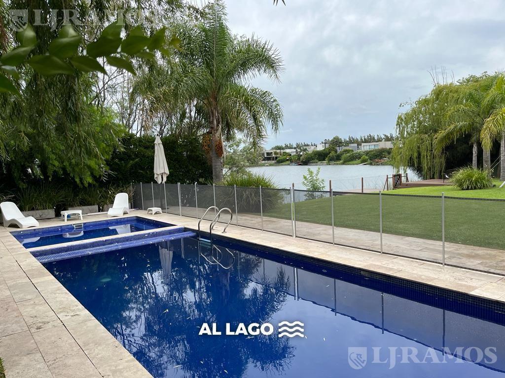 Casa AMOBLADA a la laguna, con 4 dormitorios en LOS SAUCES - NORDELTA