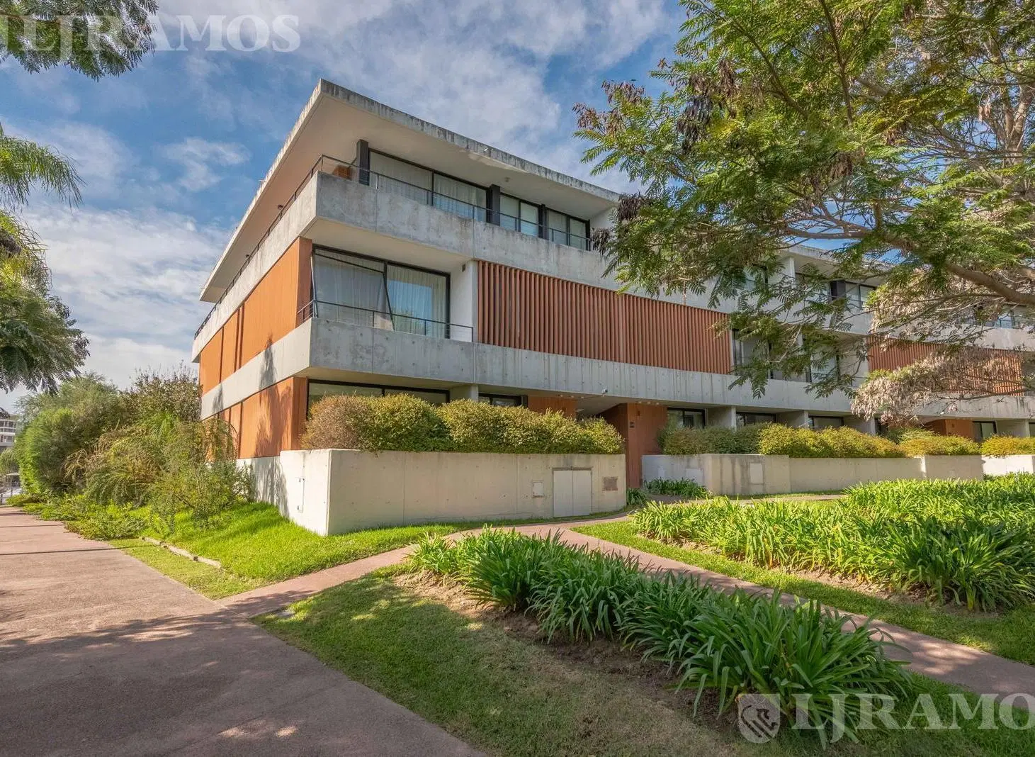 Departamento de 3 AMB 2 COCHERAS en venta en Marinas del Yacht 3