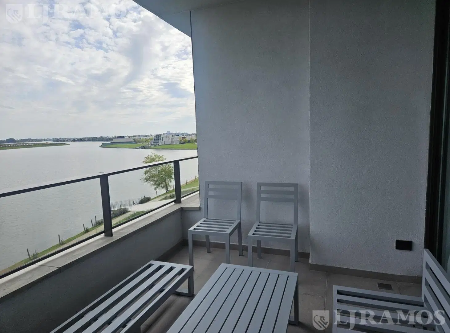 Departamento 3 AMB   COCHERA   BAULERA en venta y/o alquiler  en Oceana Nordelta 4
