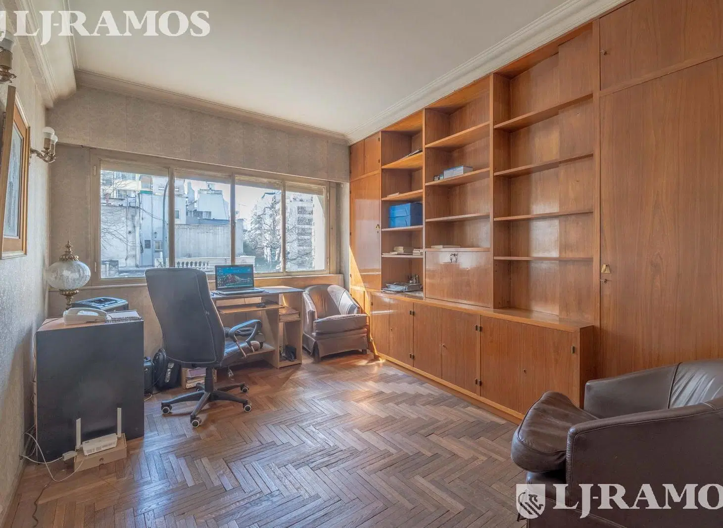Departamento 4 ambientes con dependencia, muy luminoso, con cochera y baulera 4