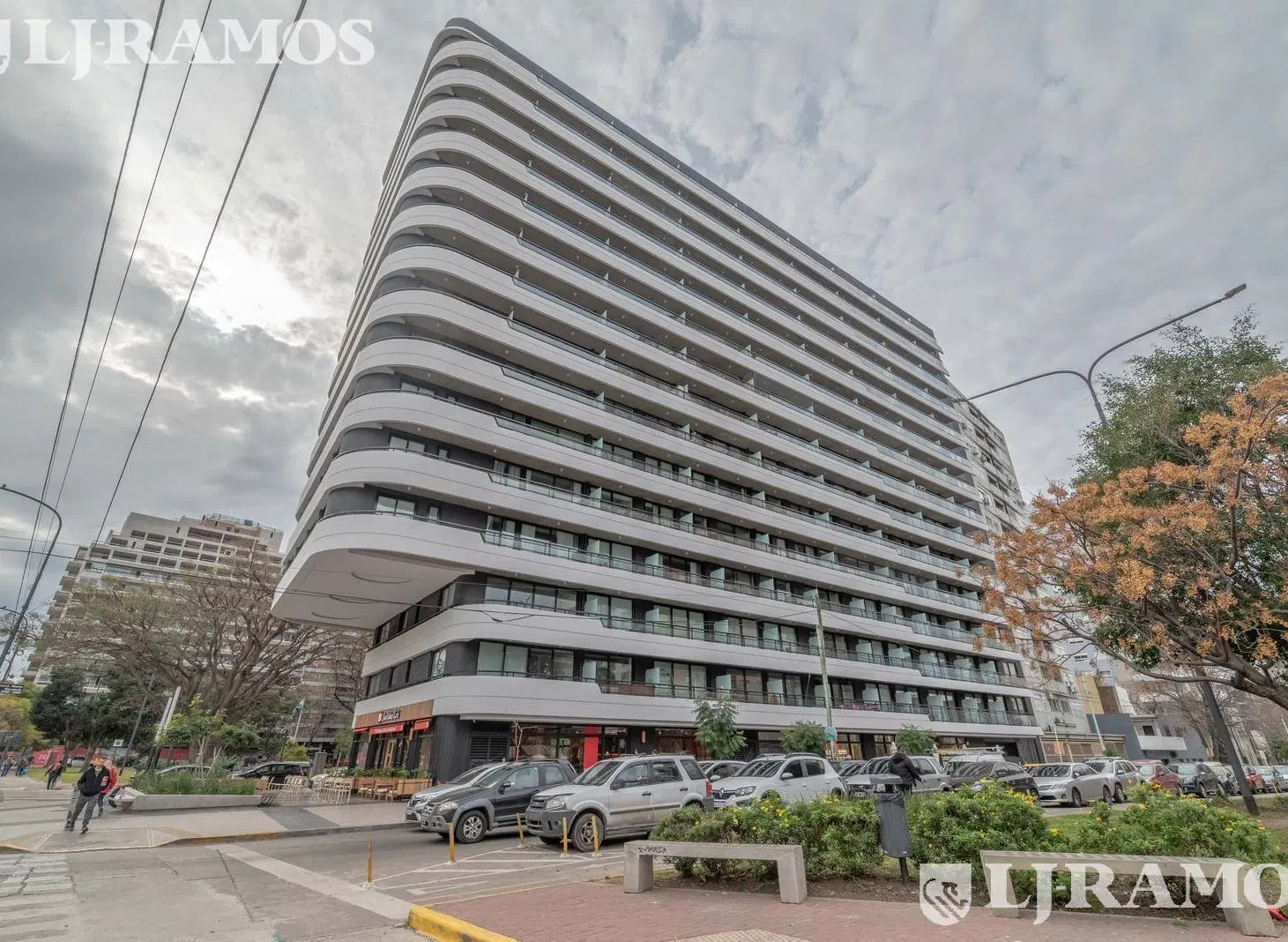 HUB CABILDO. Av. Cabildo y Jaramillo. 1
