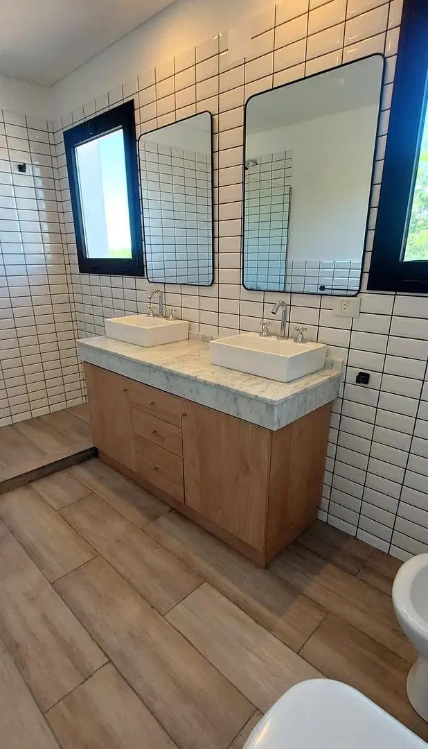 3 Dormitorios, Escritorio, Playroom y Area Servicio. 2