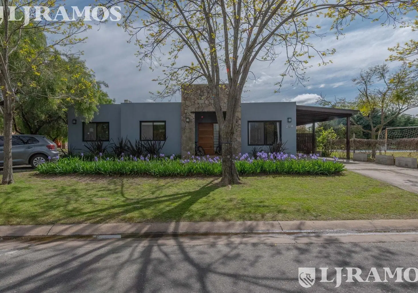 APTO CREDITO. LOTE INTERNO. 3 DORMITORIOS. 3