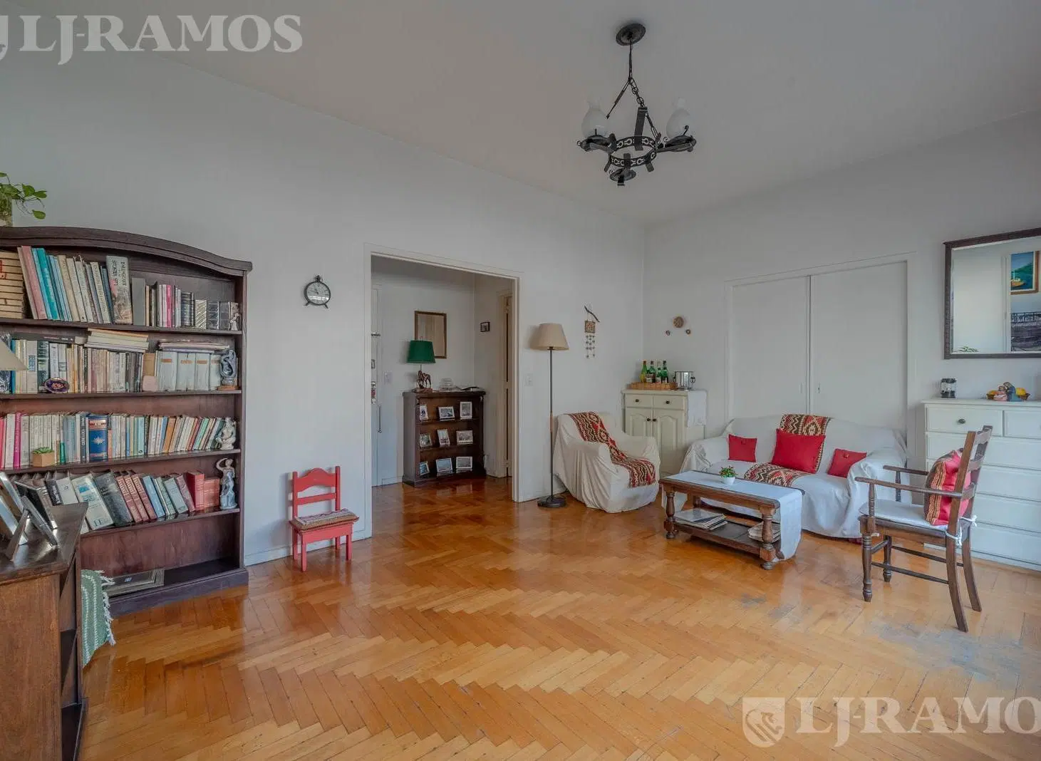 Departamento de 3 amb con balcon al frente 3