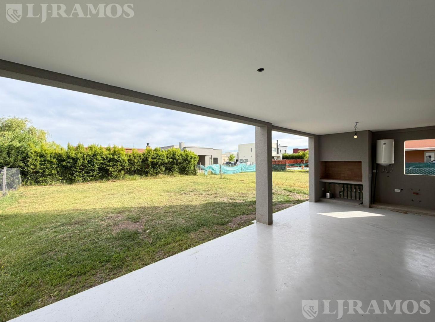 Casa a estrenar en Vila Marina I, Villanueva