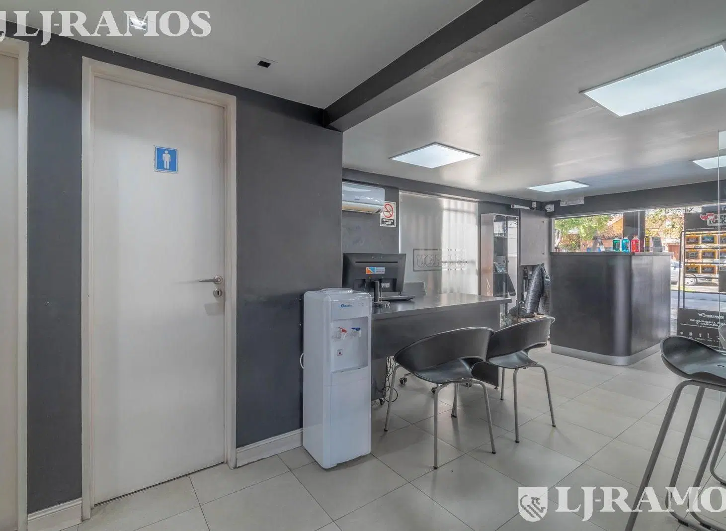 Excelente Local en Alquiler en San Isidro 8