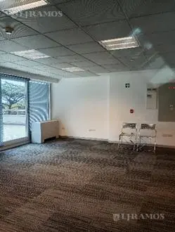 Oficina en Martinez 4