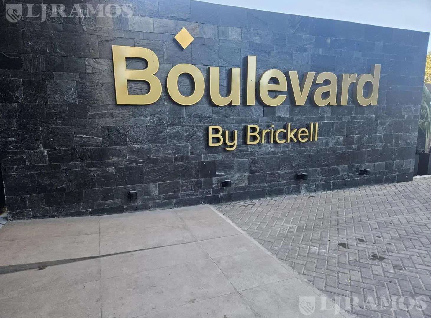 Departamento de 3 AMB COCHERA en alquiler Brickell Boulevard 3