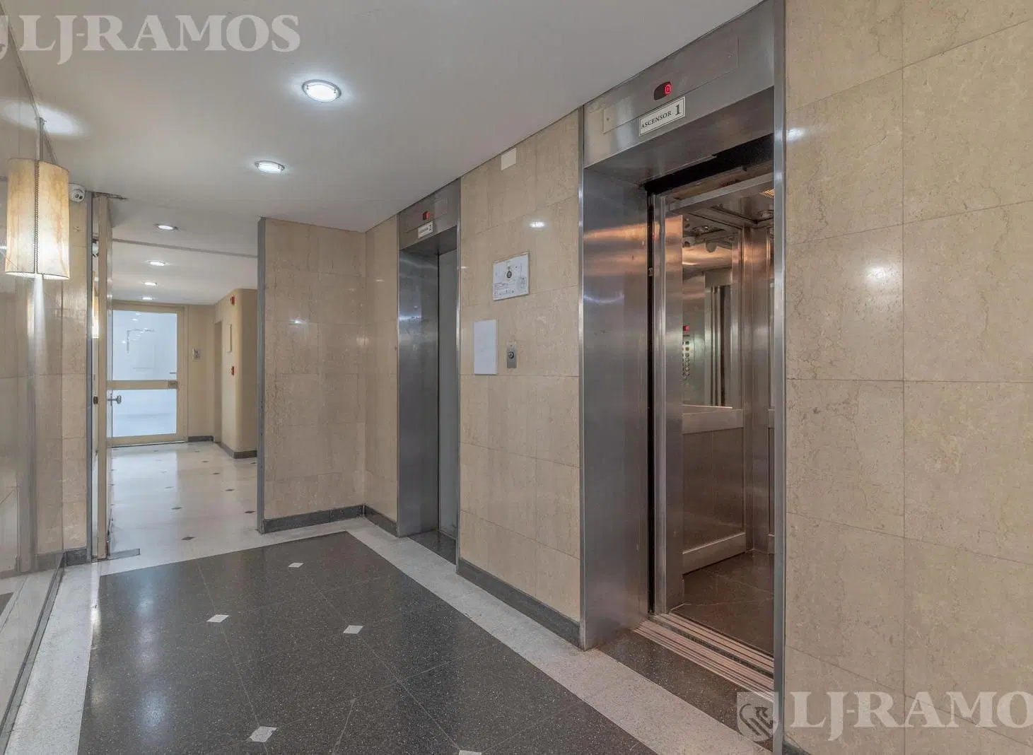 Edificio Comercial en Microcentro 2