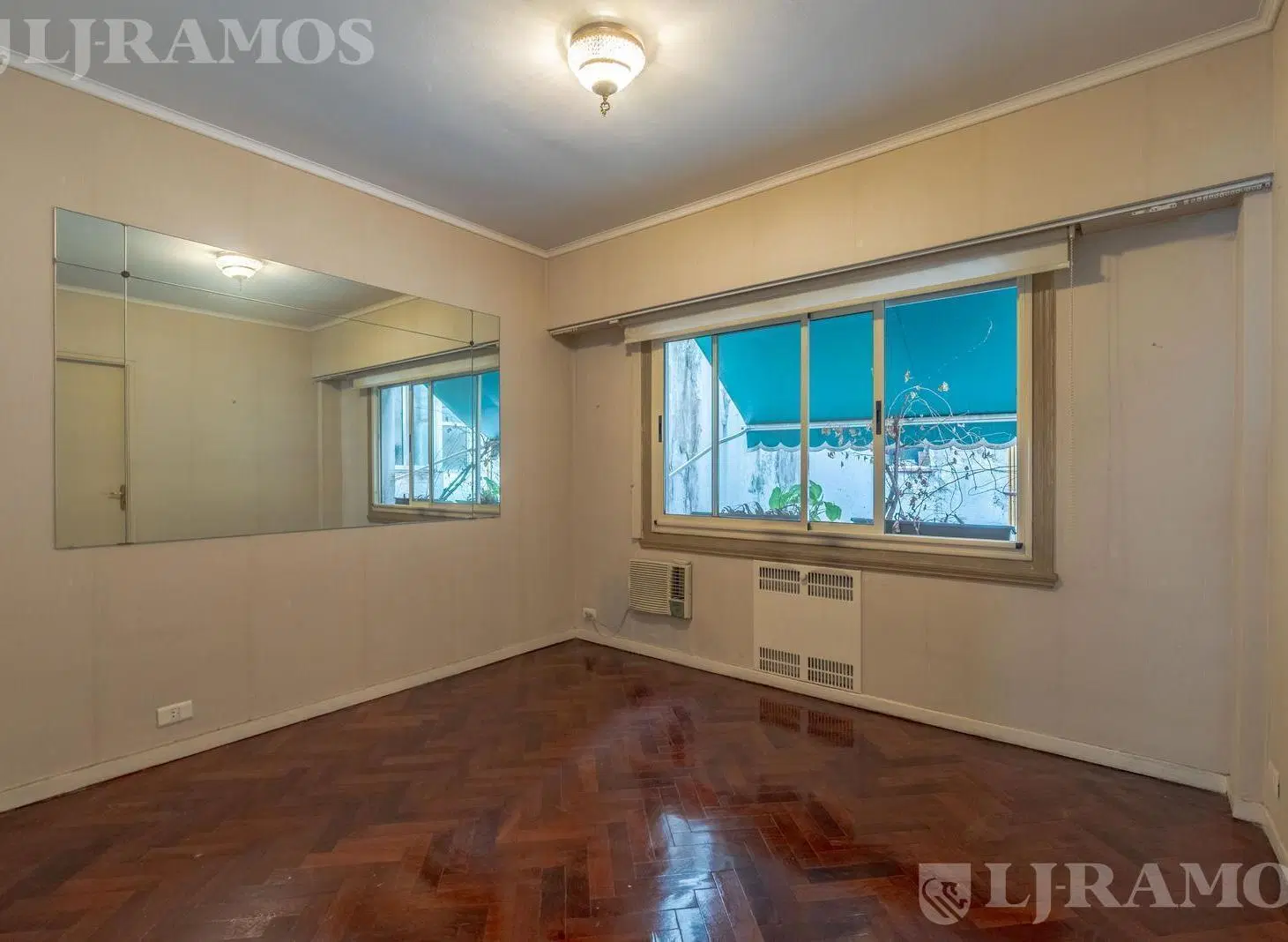 Departamento de 3 ambientes con balcón en Recoleta 5
