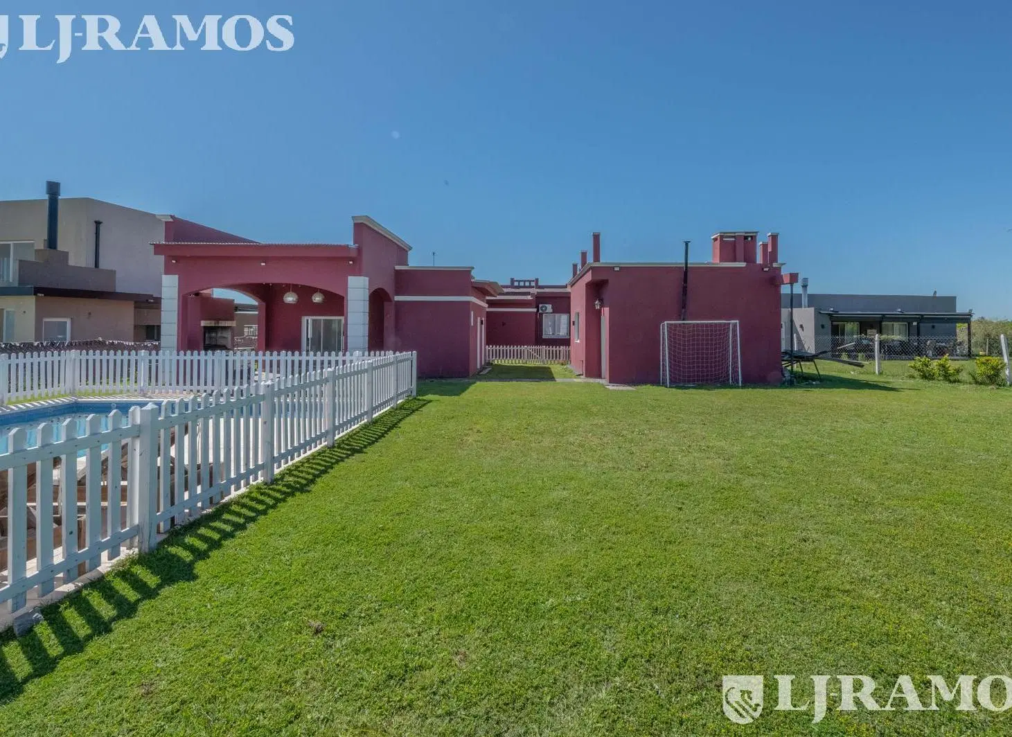 VENTA en  San Sebastián, área 12 MB 2
