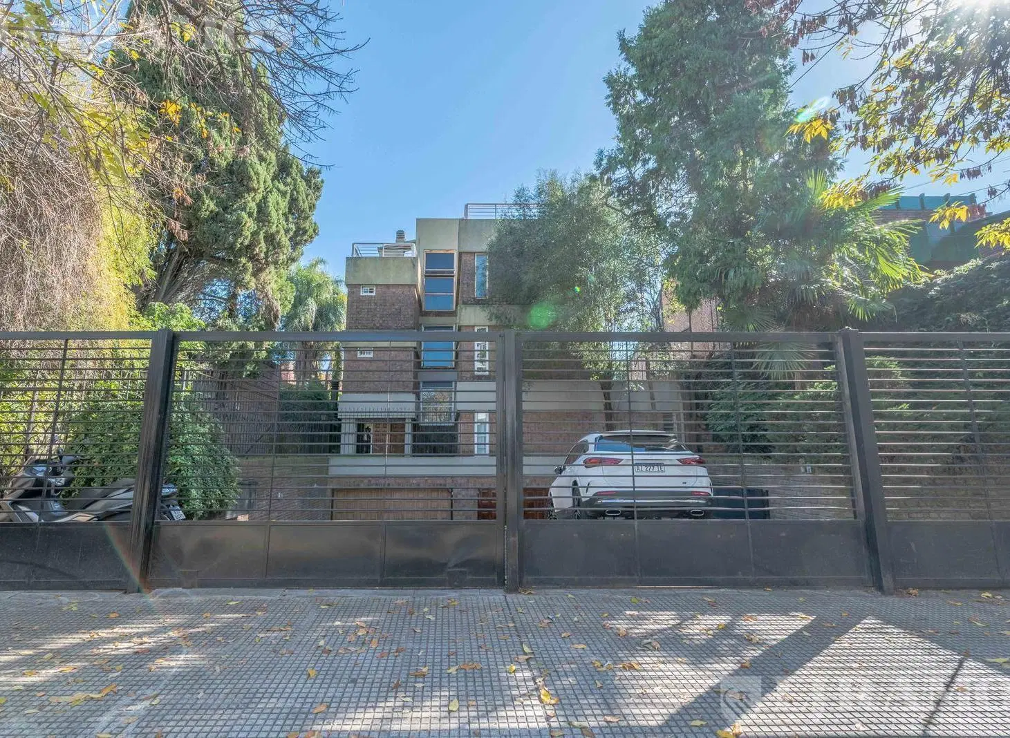AMPLIO DEPARTAMENTO EN VENTA CON ALMA DE CASA, TERRAZA Y VISTA VERDE EN BAJO BELGRANO 3