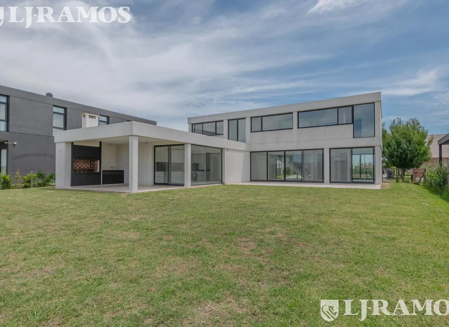 Casa  a estrenar a LAGUNA Muelles Puertos / Escobar 8