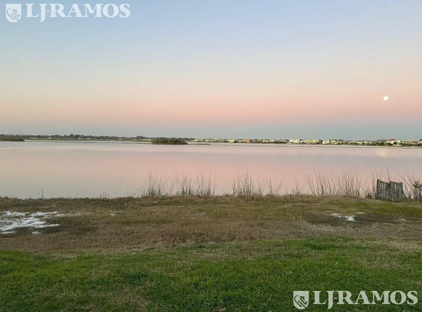 Terreno al lago en venta en el Barrio Marinas, Puertos / Escobar 4