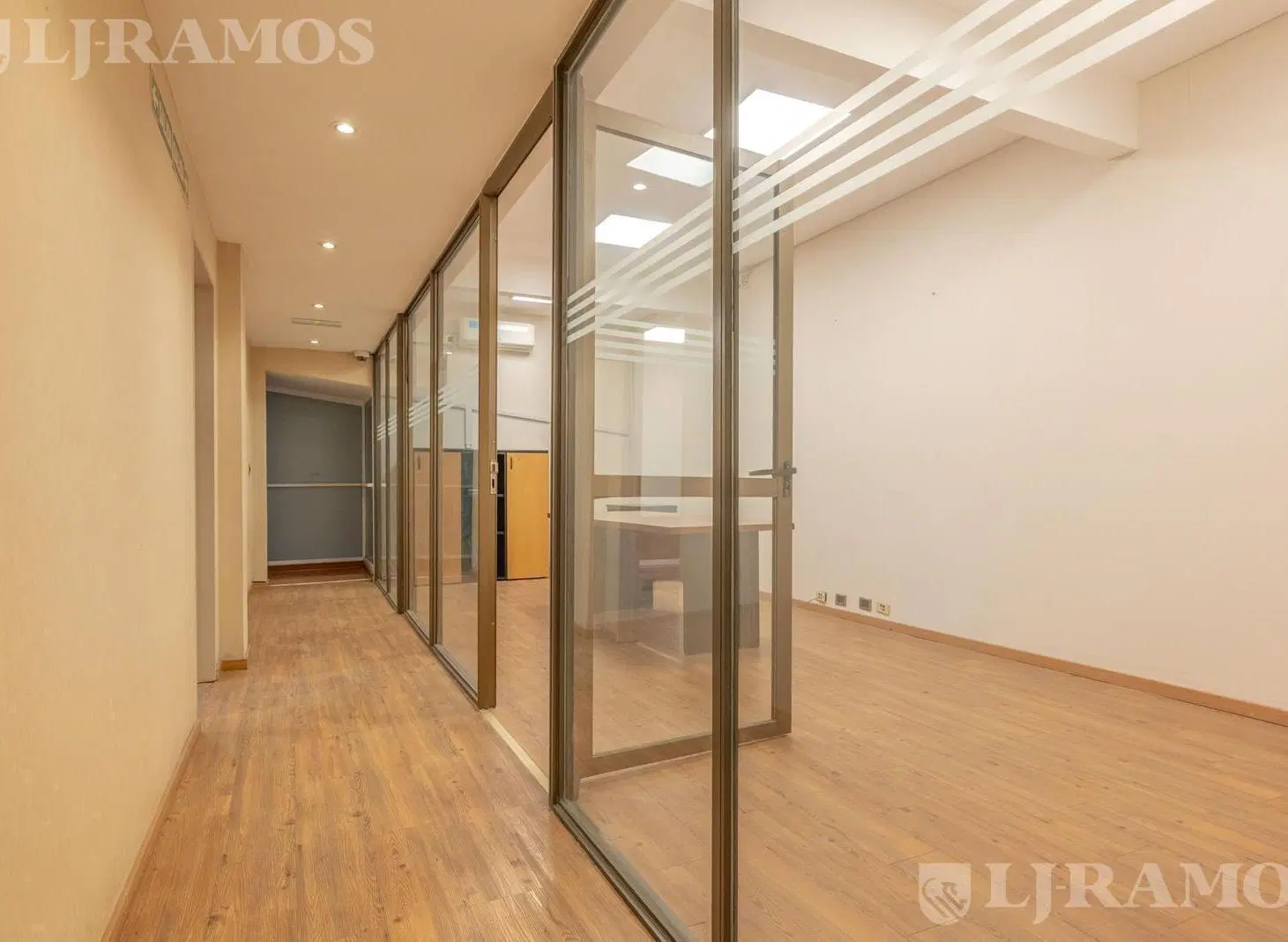 Edificio Comercial en venta en Once 3