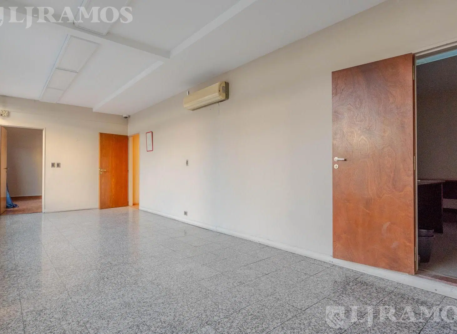 Edificio Comercial en venta en Once 3