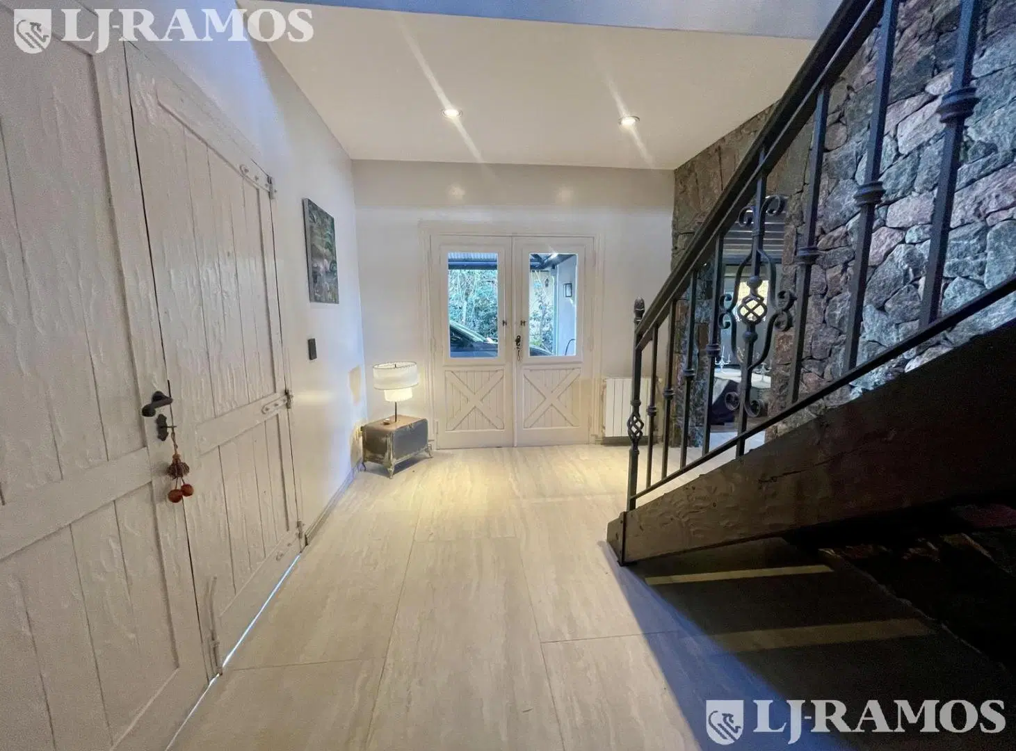 Casa a la laguna en alquiler con o sin muebles en ALTAMIRA. 2