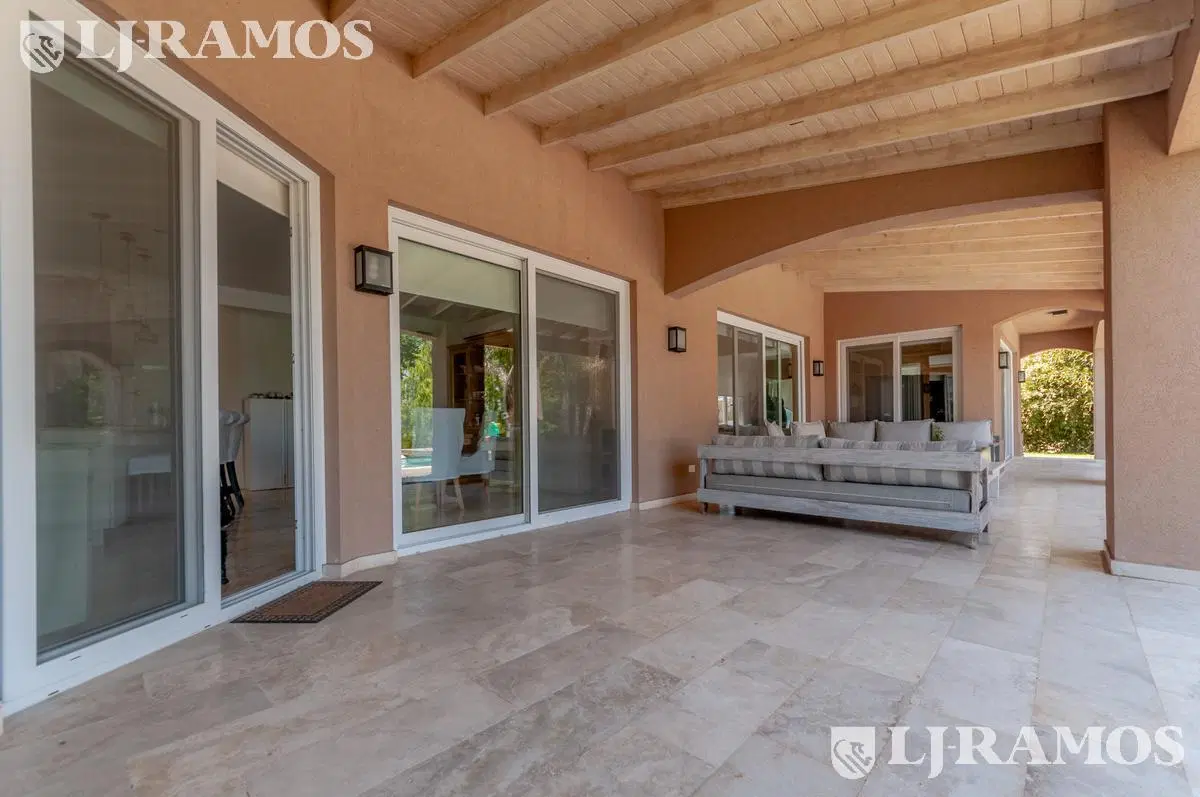 Casa al río, en alquiler en  El Yacht  - Nordelta 5