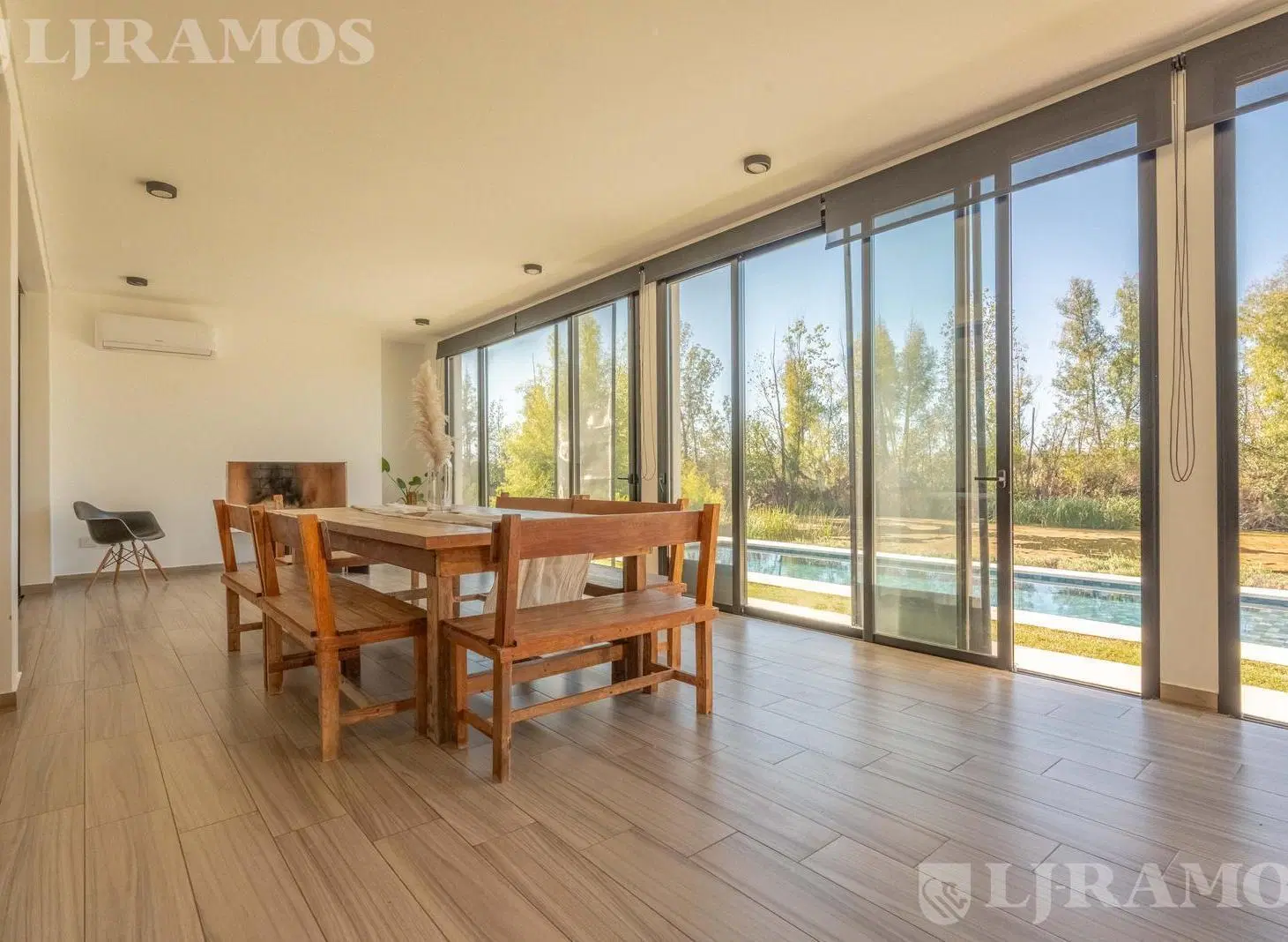 Casa Barrio Acacias - Puertos / Escobar 4