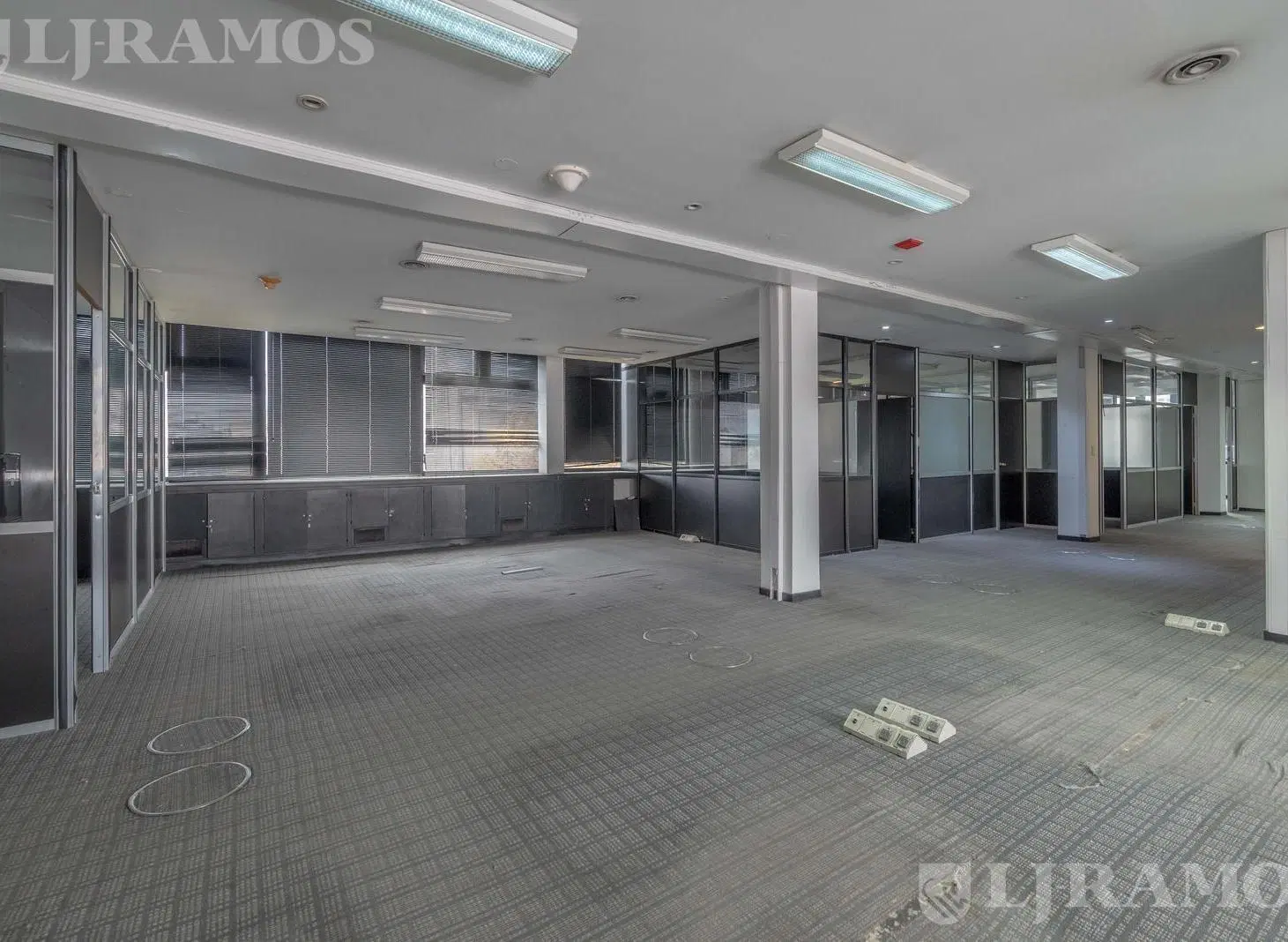 Edificio Comercial en Balvanera 4