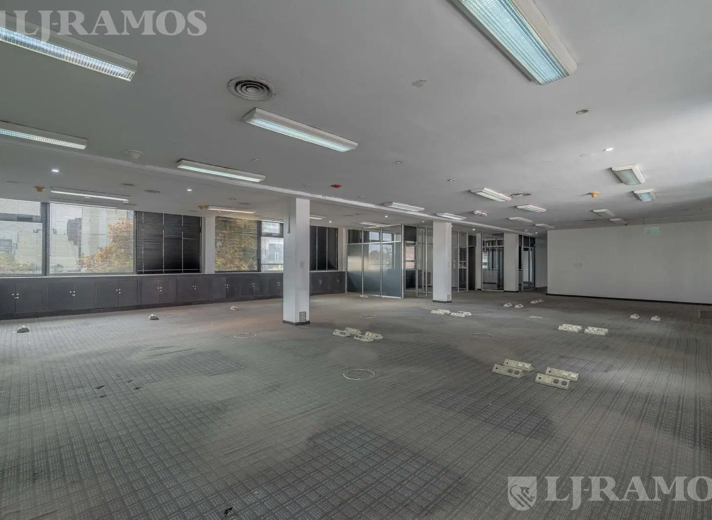 Edificio Comercial en Balvanera 2