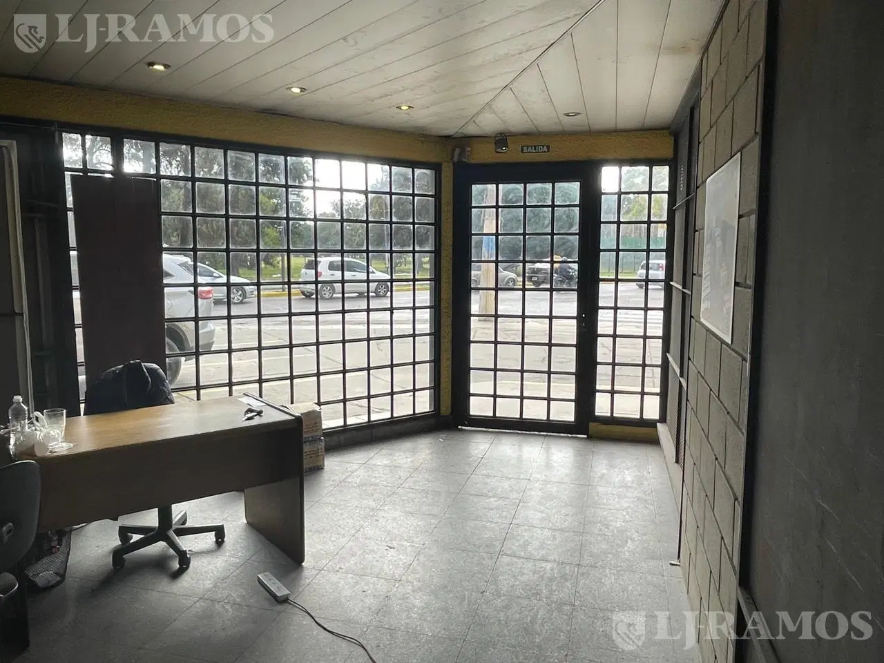 Depósito en Tres De Febrero 5